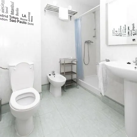 Atuairehome Gran Vivienda En Centro Historico San Lorenzo * Burgo